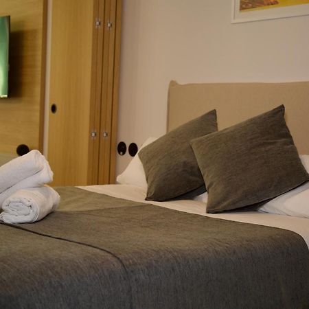ריבאדאו Suite 102 - 1 Bedroom Suite In Amando Perez Suites מראה חיצוני תמונה